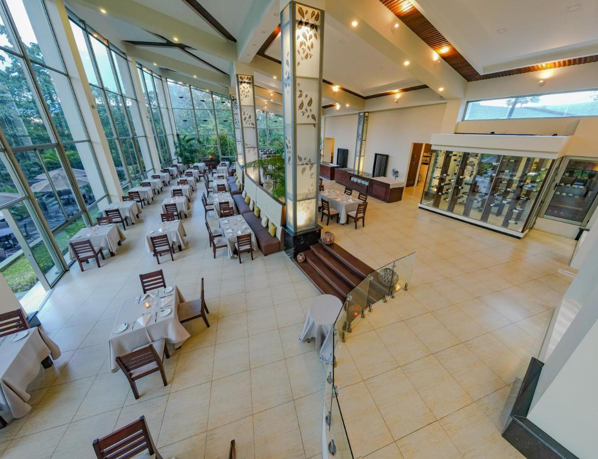 Hotel Lomas Del Volcan La Fortuna Exterior photo